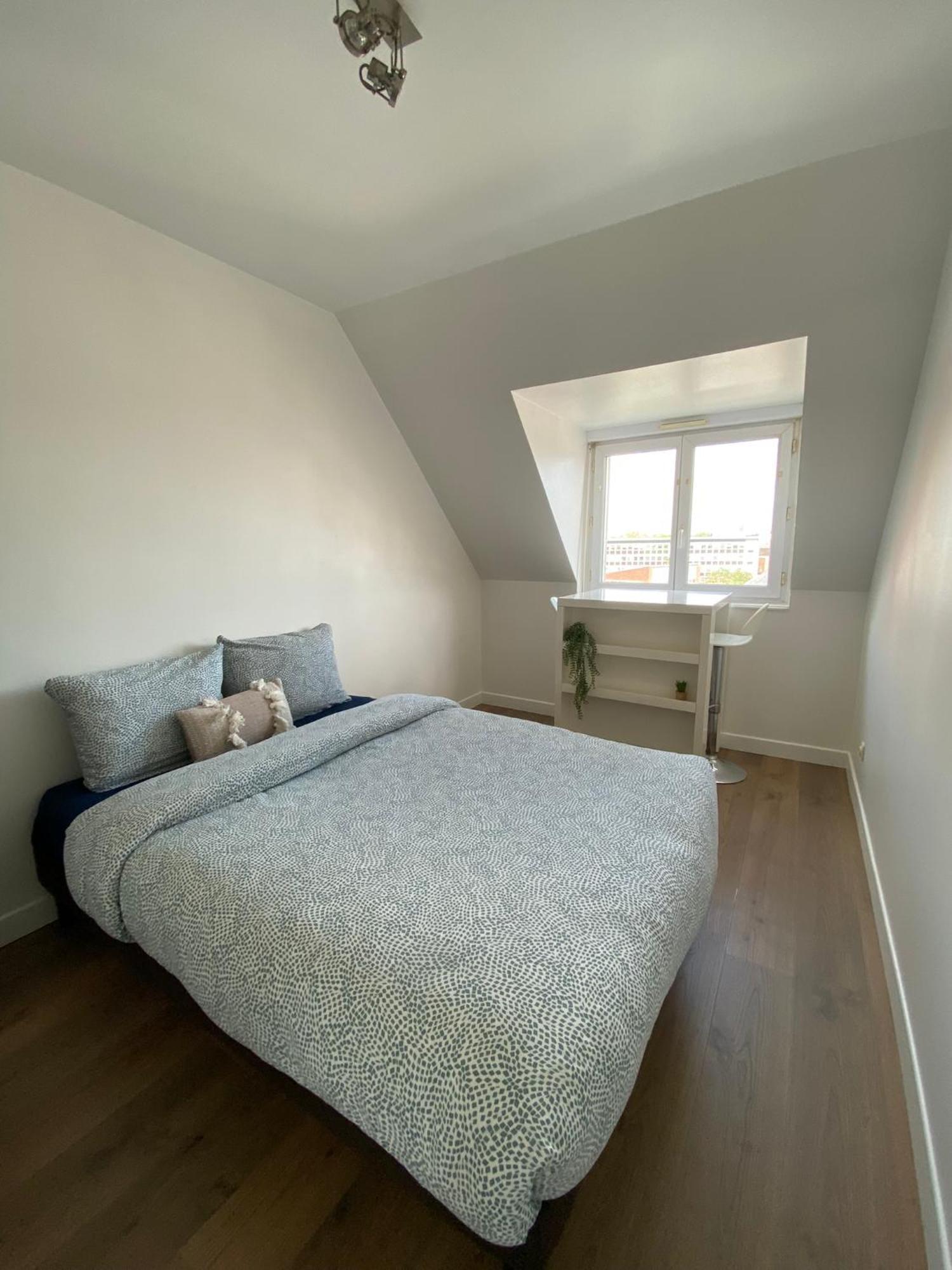 אמיינס 2 Chambres Hyper Centre Avec Place De Parking Et Wifi מראה חיצוני תמונה